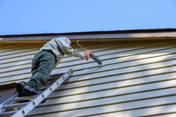 Cost of Vinyl Siding Caulk Repair in Glen Allen