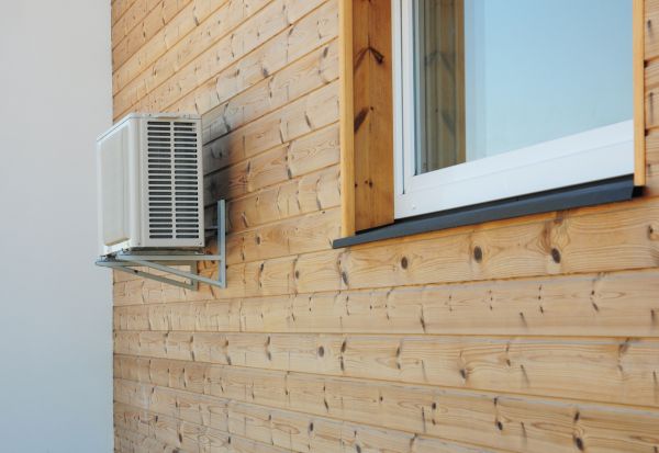 Cost of Pine Wood Siding Installation in Glen Allen