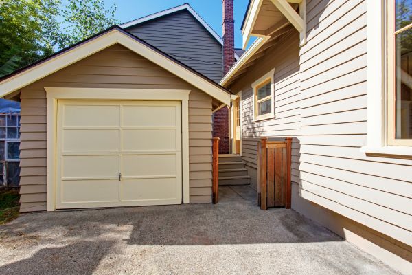 Cost of Garage Siding Replacement in Glen Allen